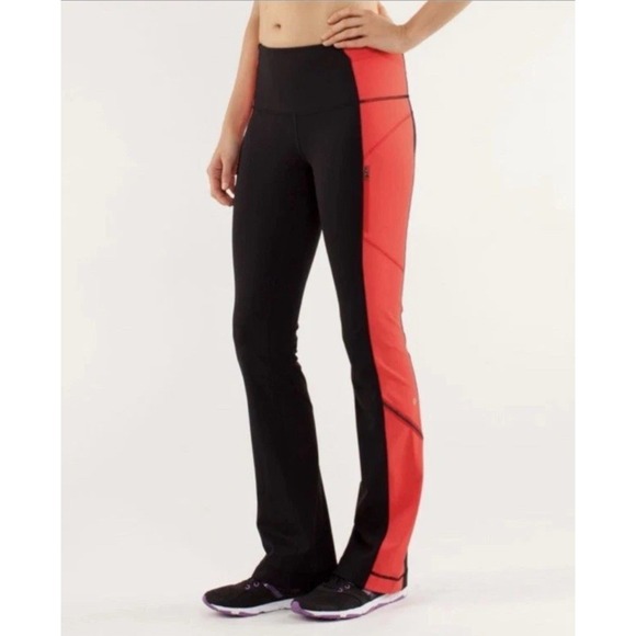 Lululemon Ice Queen Black‎ Red Flared Bootcut Yoga Run Women's Pants Size 6 - Picture 1 of 7